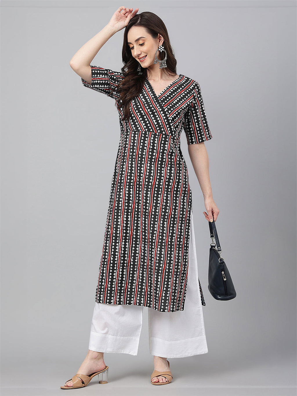 Janasya Dark Cotton Geometric Straight Kurta | Grocsy