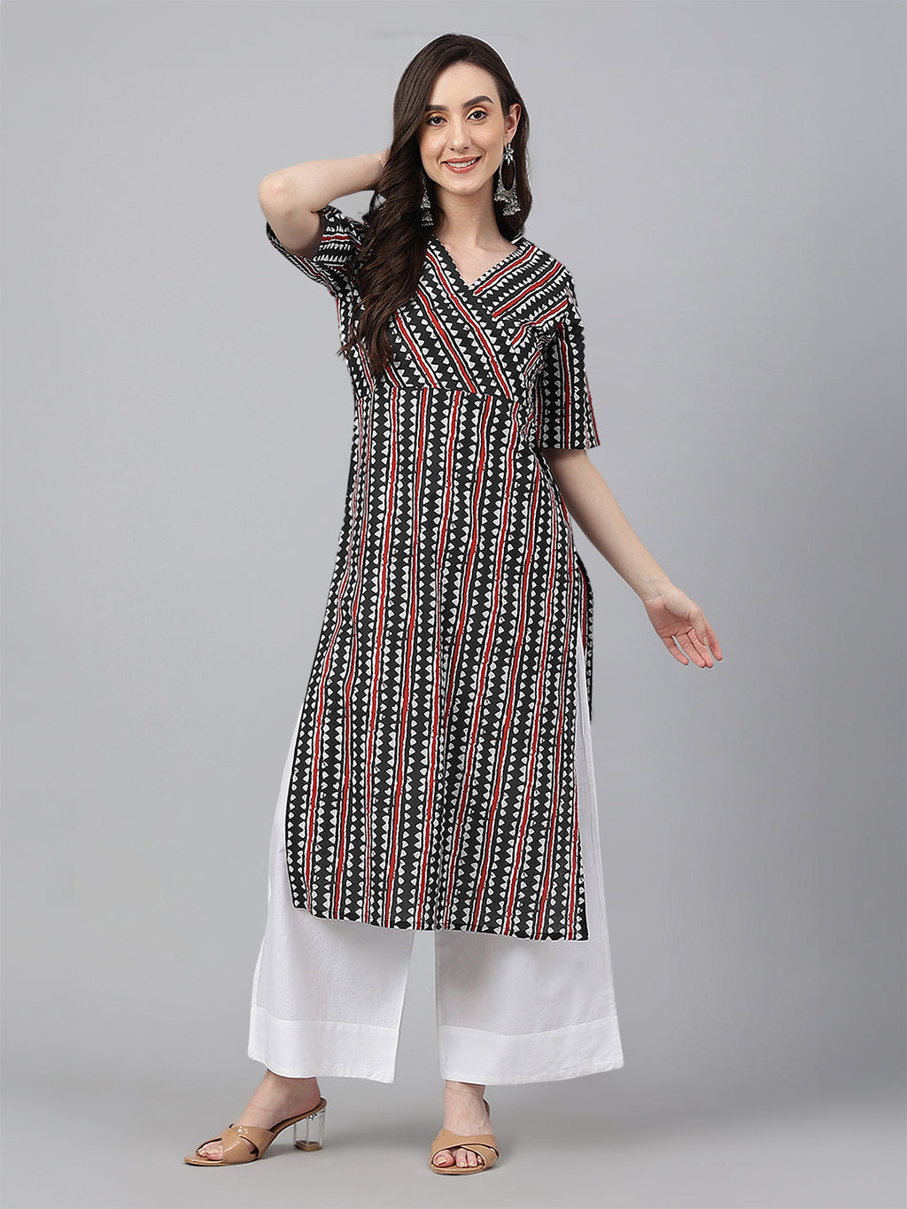 Janasya Dark Cotton Geometric Straight Kurta | Grocsy