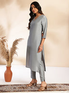 Janasya Grey Crepe Silk Solid Regular Kurta Set | Grocsy