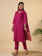 Janasya Dark Cotton Blend Solid Straight Kurta Set | Grocsy
