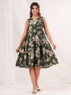 Janasya Dark Cotton Floral Tiered Dress | Grocsy