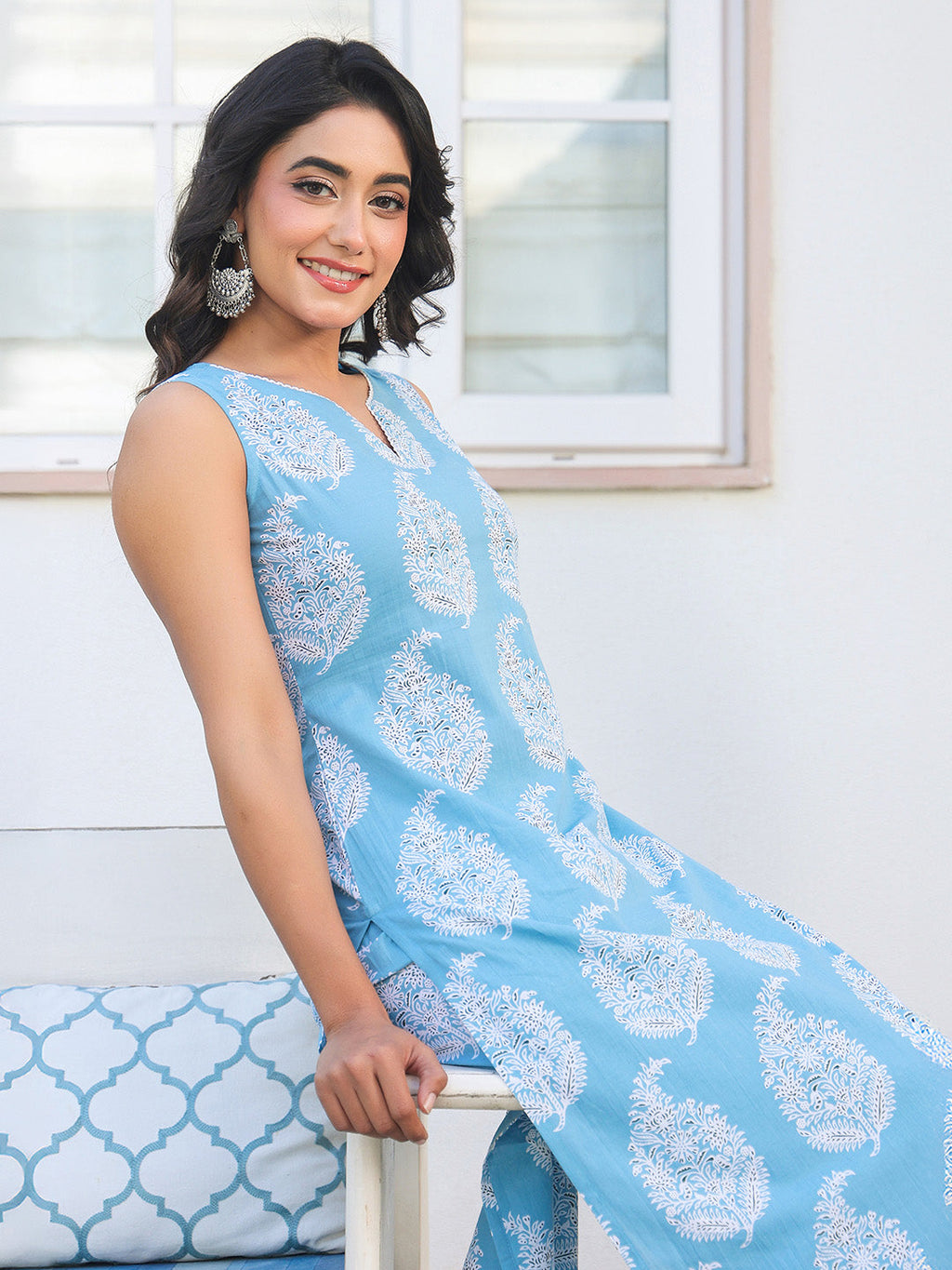 Janasya Light Cotton Ethnic Motifs Straight Kurta Set | Grocsy