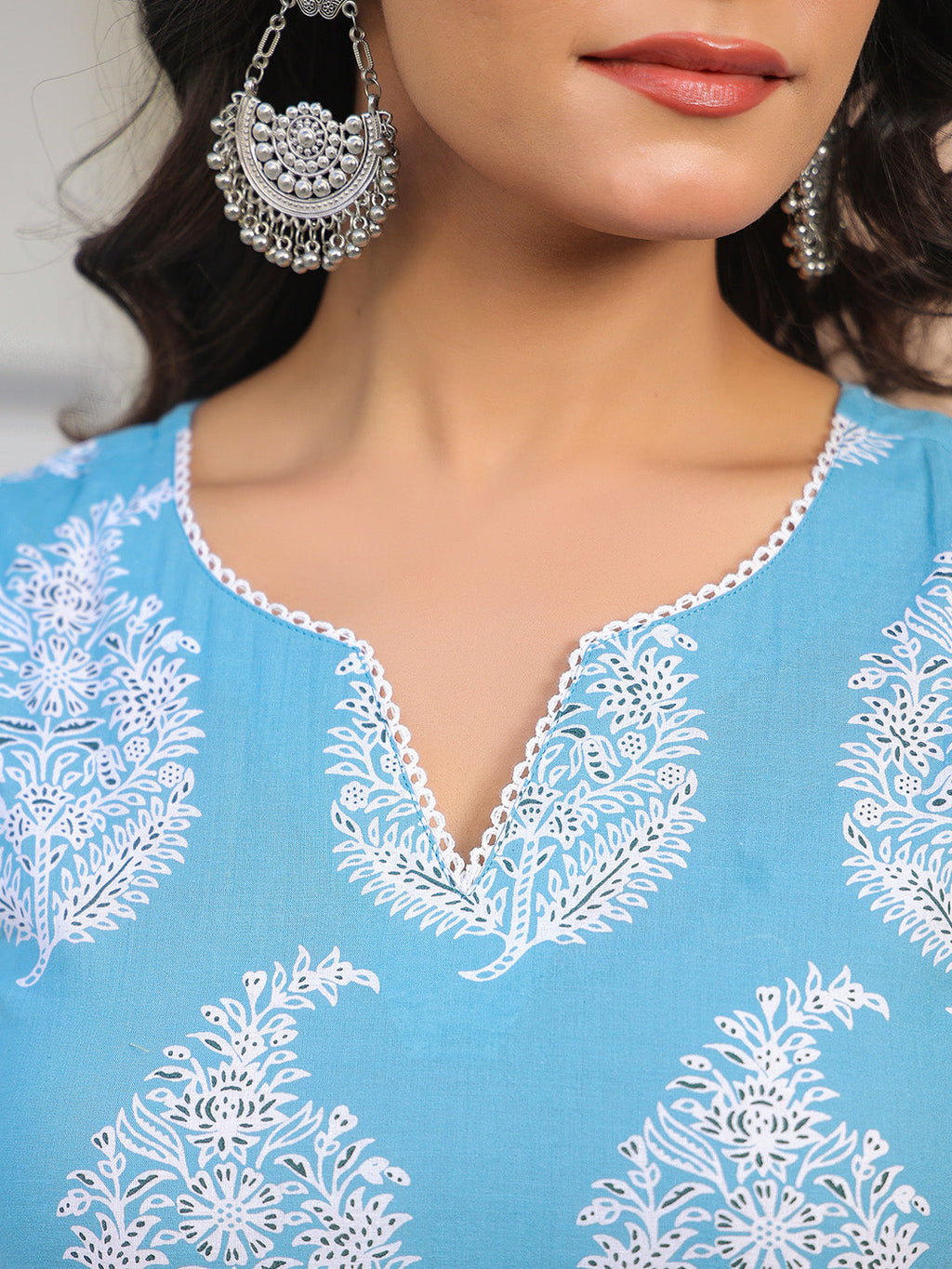 Janasya Light Cotton Ethnic Motifs Straight Kurta Set | Grocsy