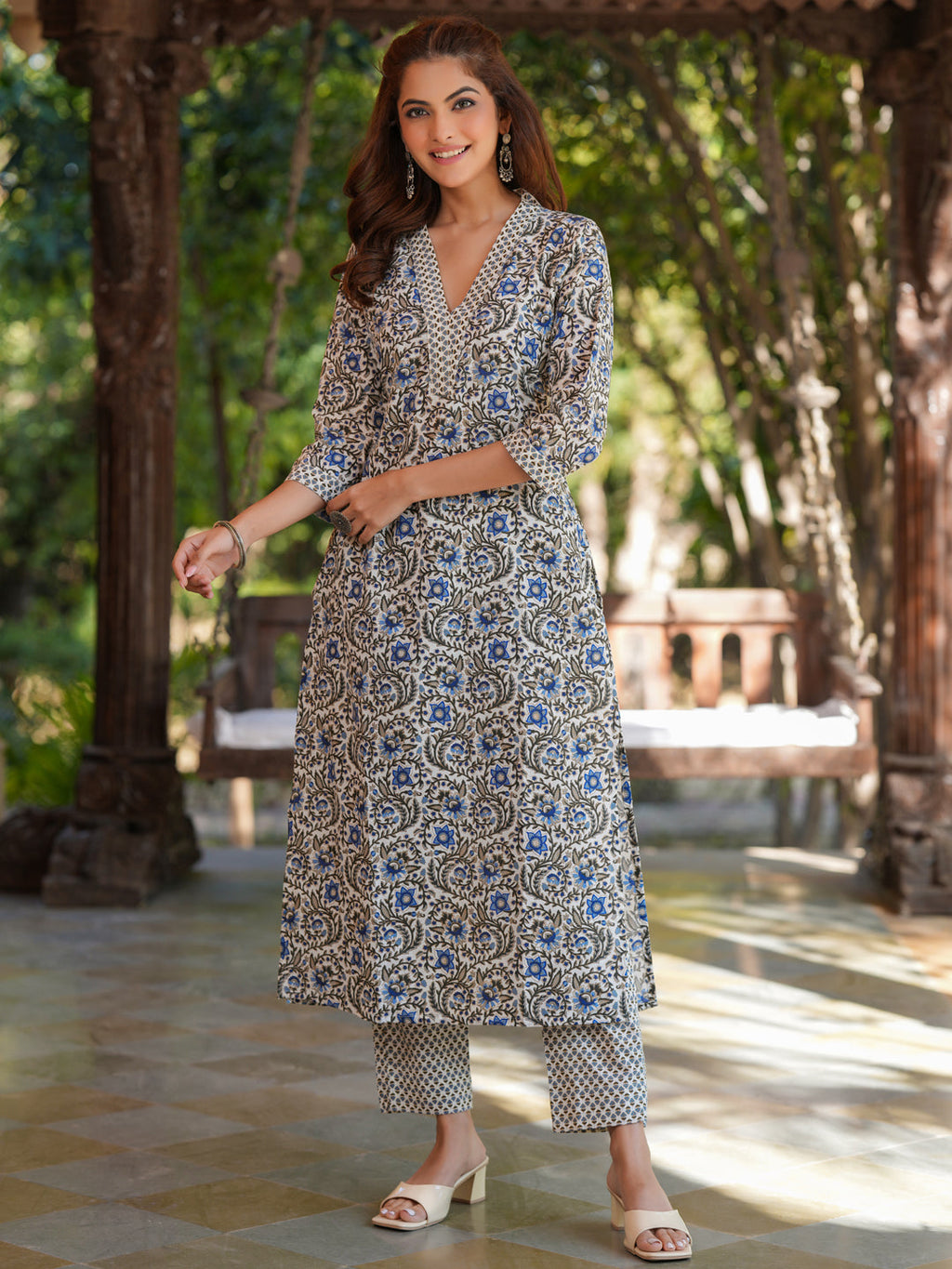 Janasya Light Cotton Floral Straight Kurta Set | Grocsy