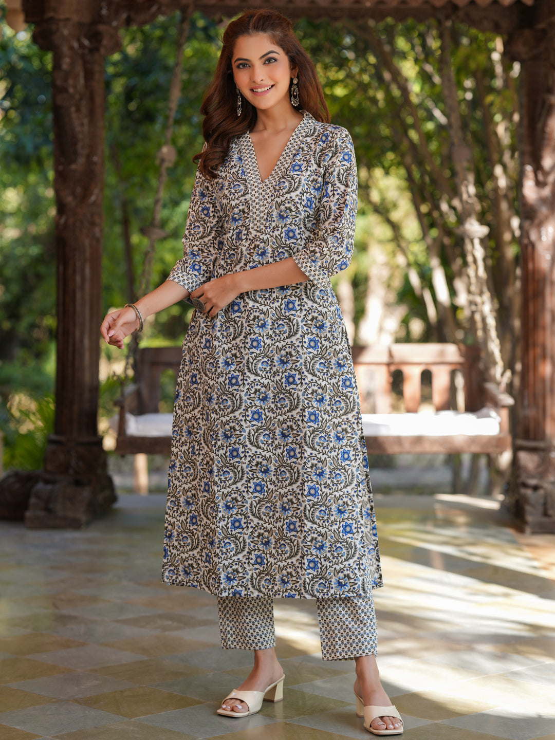 Janasya Light Cotton Floral Straight Kurta Set | Grocsy