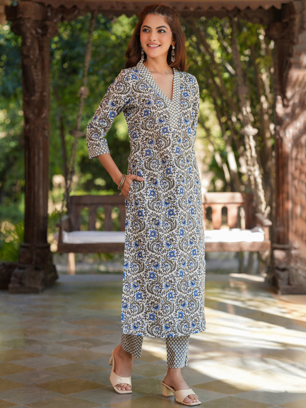 Janasya Light Cotton Floral Straight Kurta Set | Grocsy