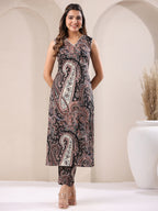 Janasya Dark Cotton Paisley Straight Kurta Set | Grocsy