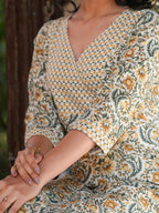 Janasya Light Cotton Floral Straight Kurta Set | Grocsy