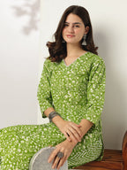 Janasya Bright Cotton Floral Straight Kurta Set | Grocsy
