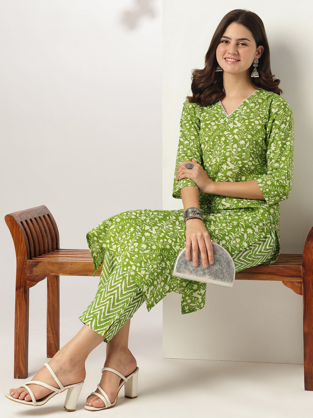 Janasya Bright Cotton Floral Straight Kurta Set | Grocsy