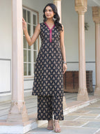Janasya Dark Cotton Floral Straight Kurta Set | Grocsy