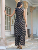 Janasya Dark Cotton Floral Straight Kurta Set | Grocsy