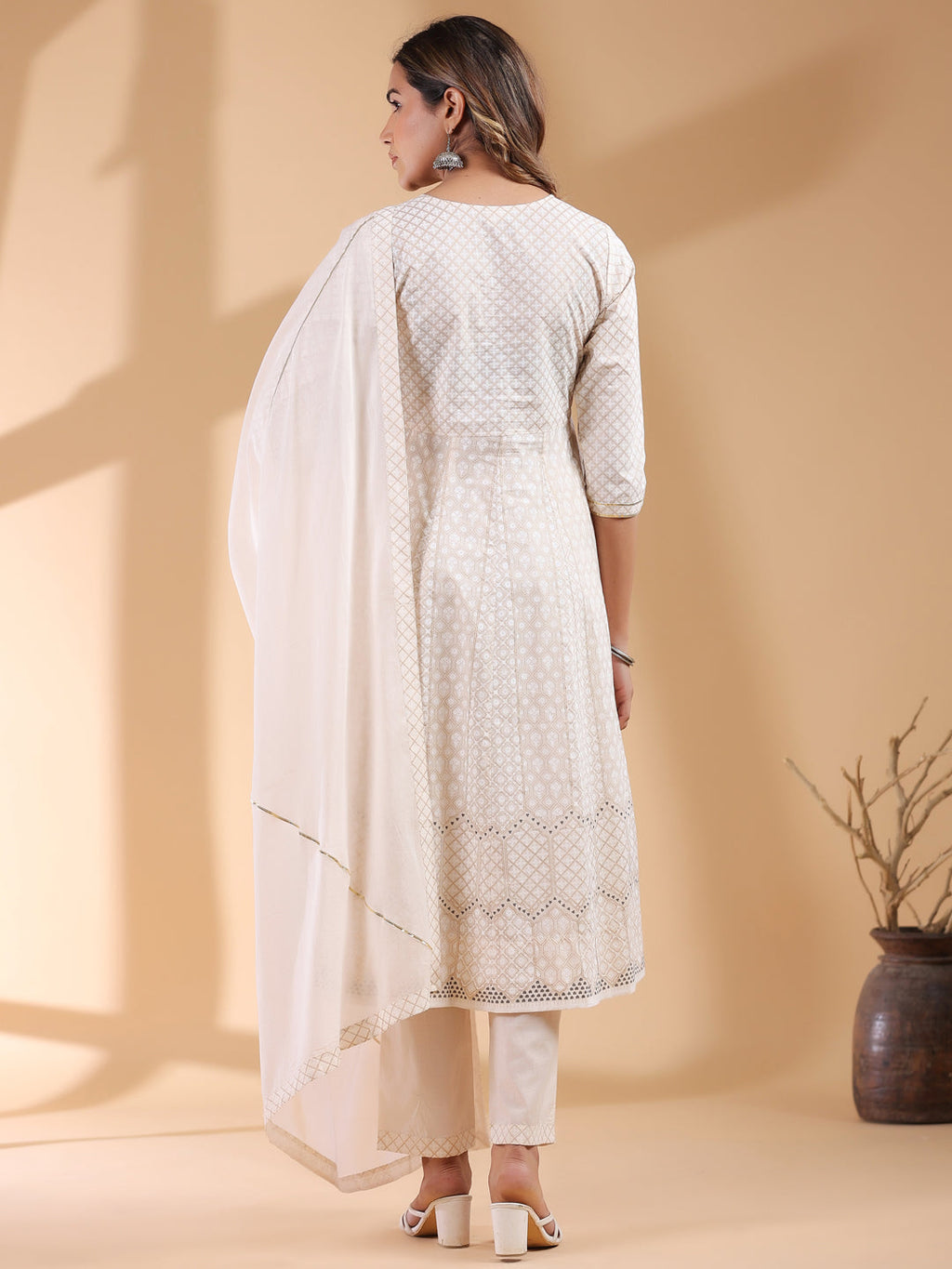Janasya Light Cotton Ethnic Motifs Anarkali Kurta Set | Grocsy