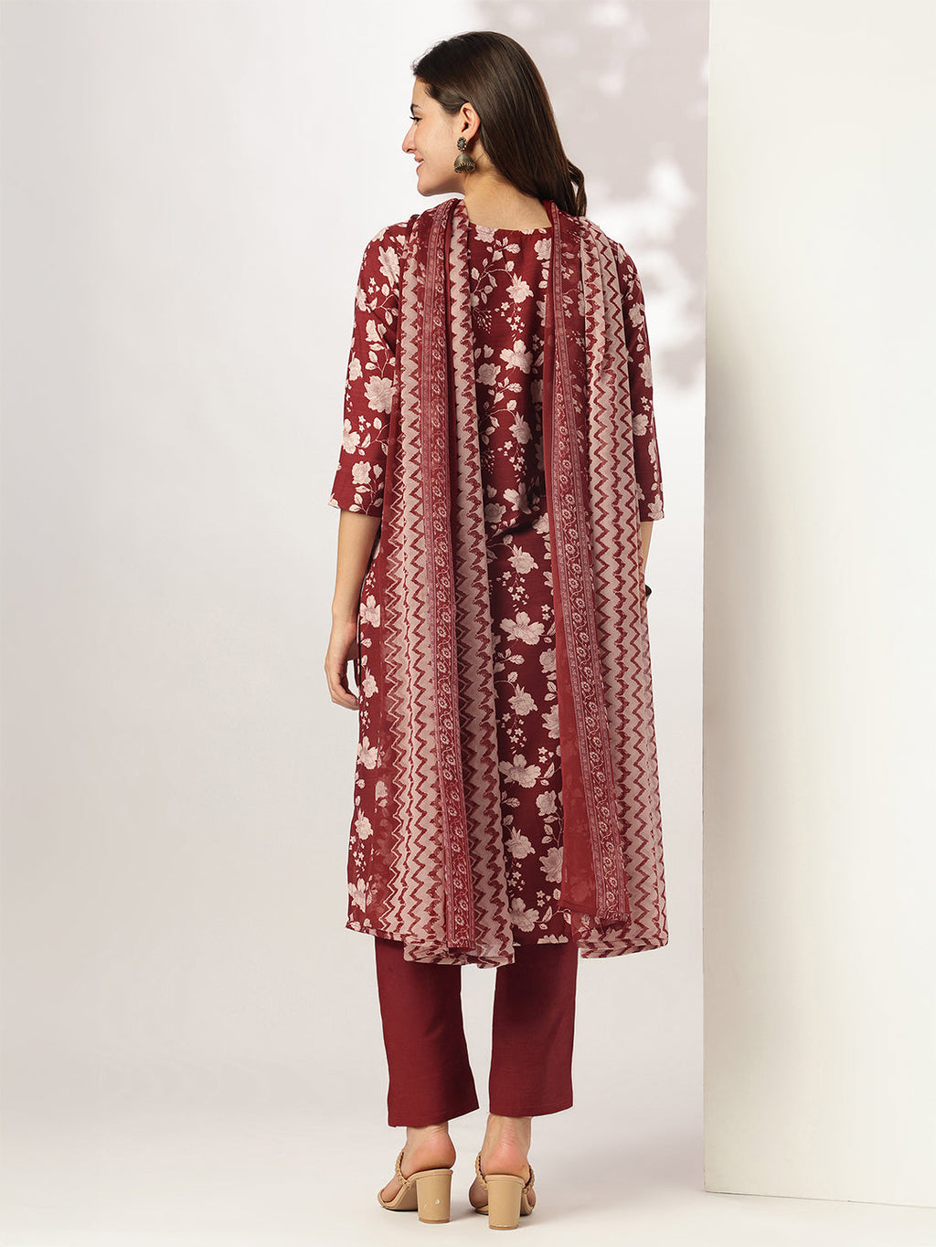 Janasya Dark Rayon Blend Floral Straight Kurta Set | Grocsy