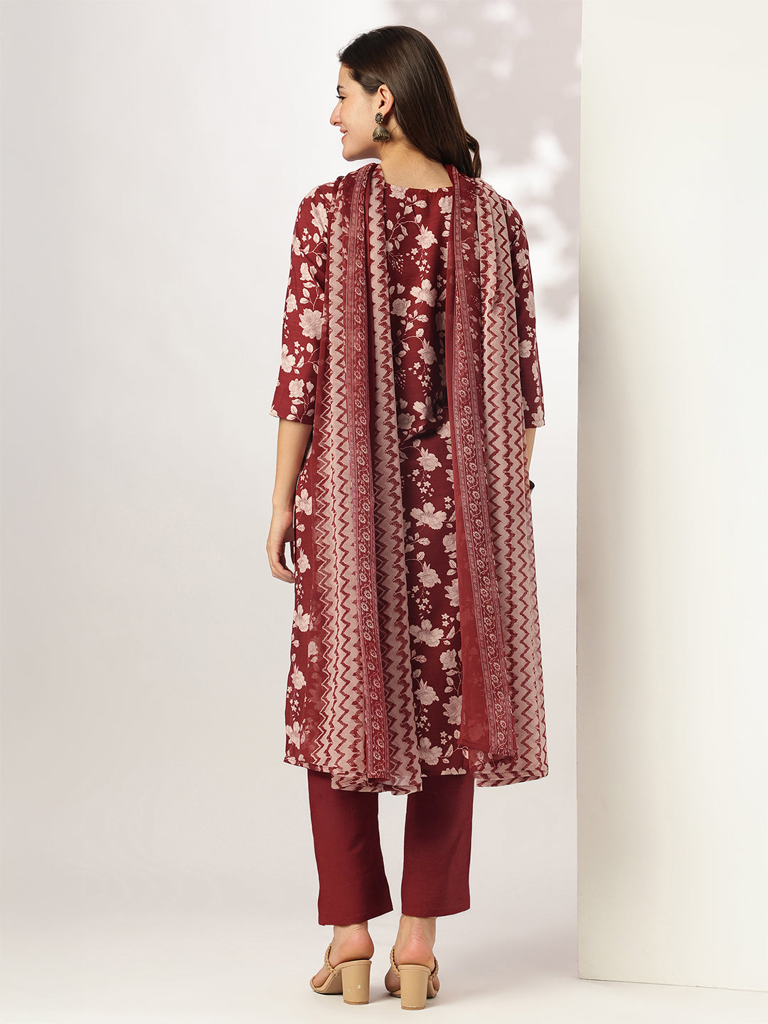 Janasya Dark Rayon Blend Floral Straight Kurta Set | Grocsy