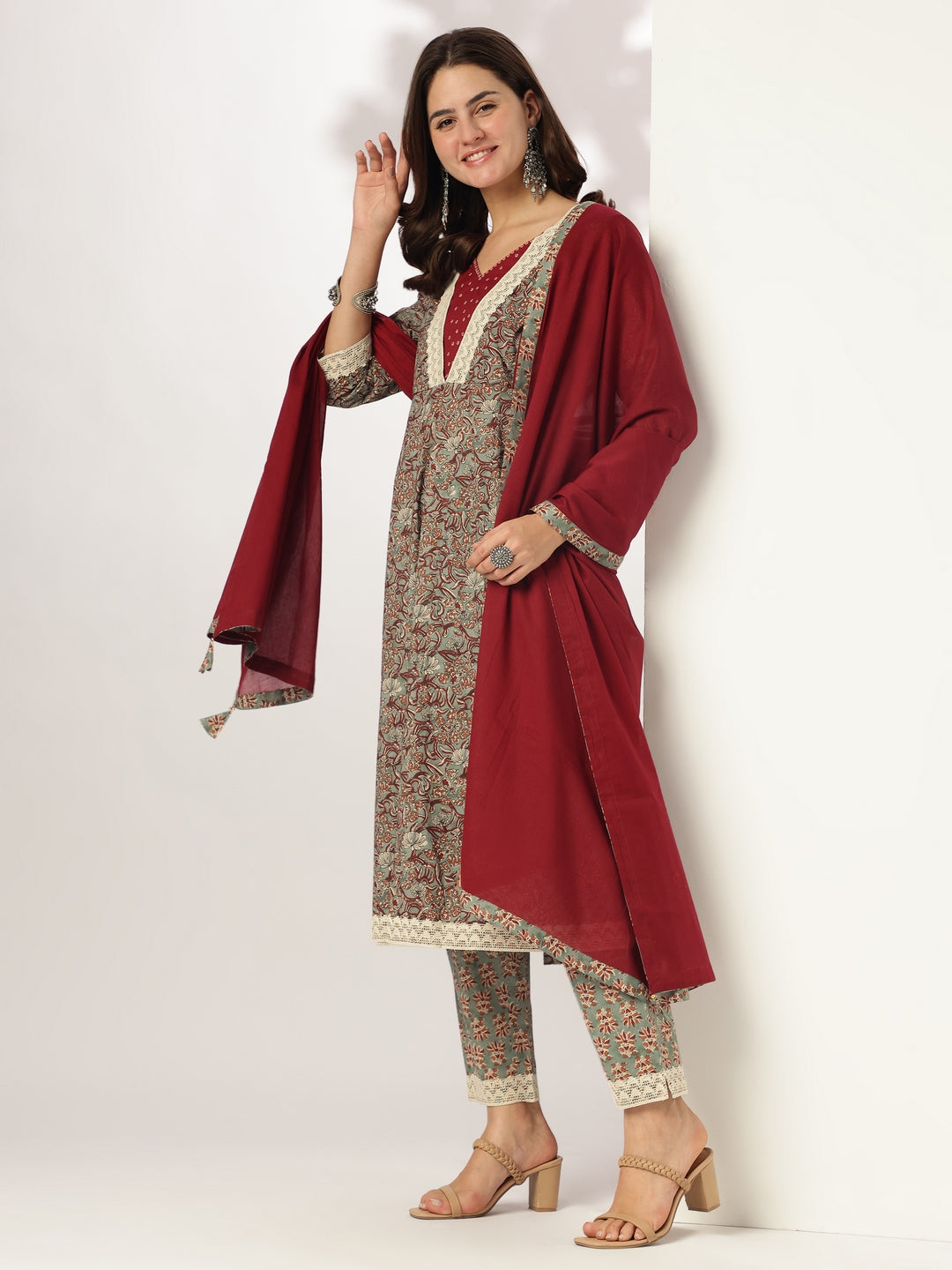 Janasya Light Cotton Floral Anarkali Kurta Set | Grocsy