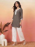 Janasya Grey Straight Rayon Kurta | Grocsy