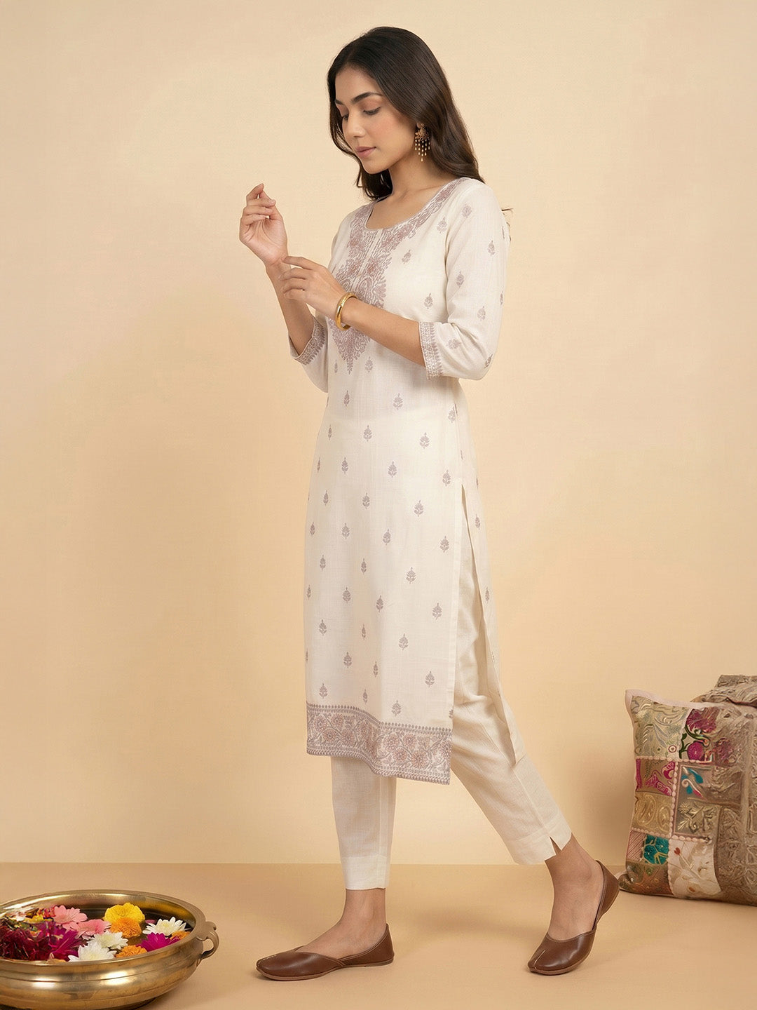 Janasya Off White Straight Cotton Kurta | Grocsy