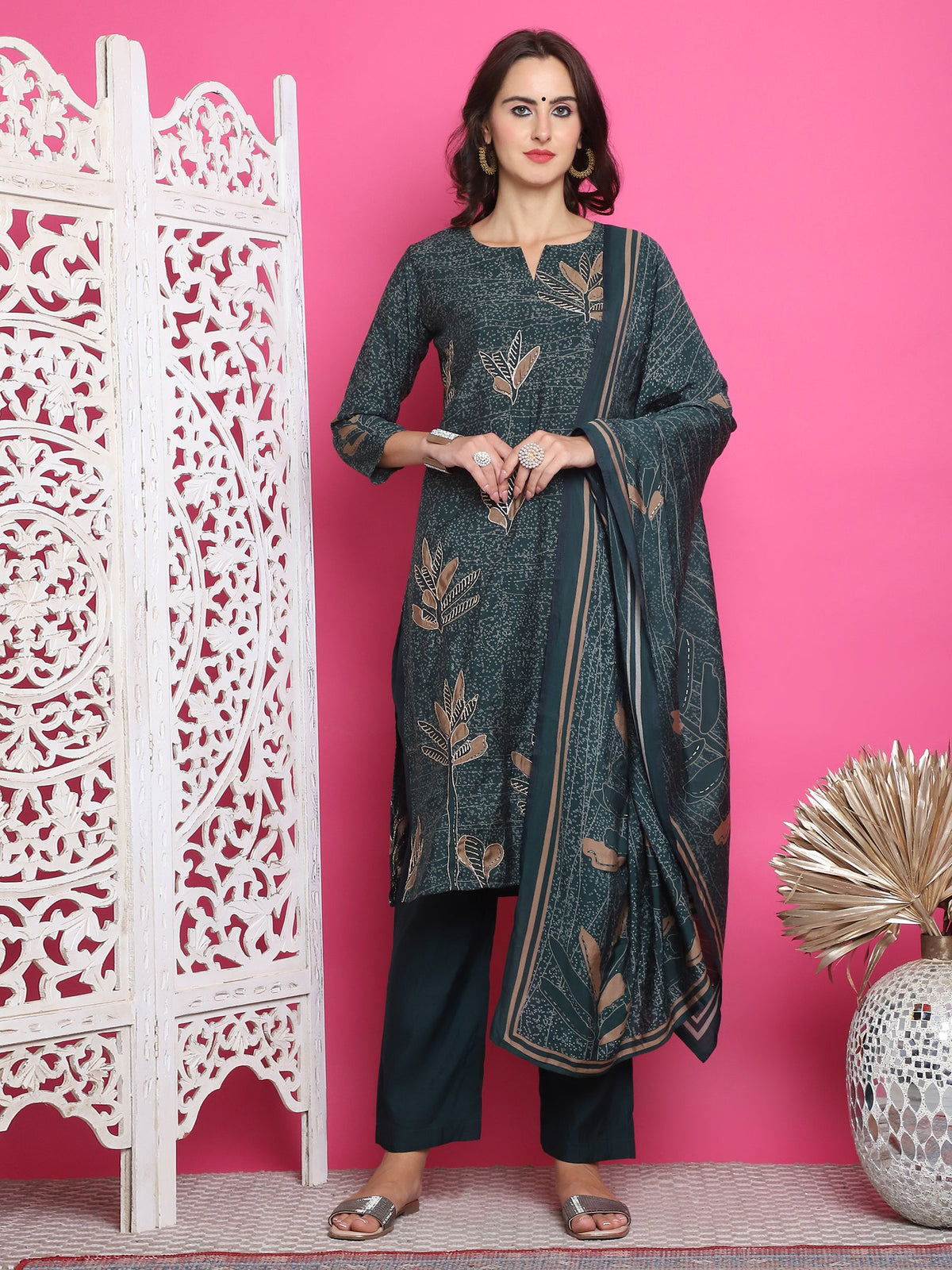 Jyoti Fashion Women's Green Muslin Floral Print with Jari & Crystal work Kurta with Trouser & Dupatta | Grocsy