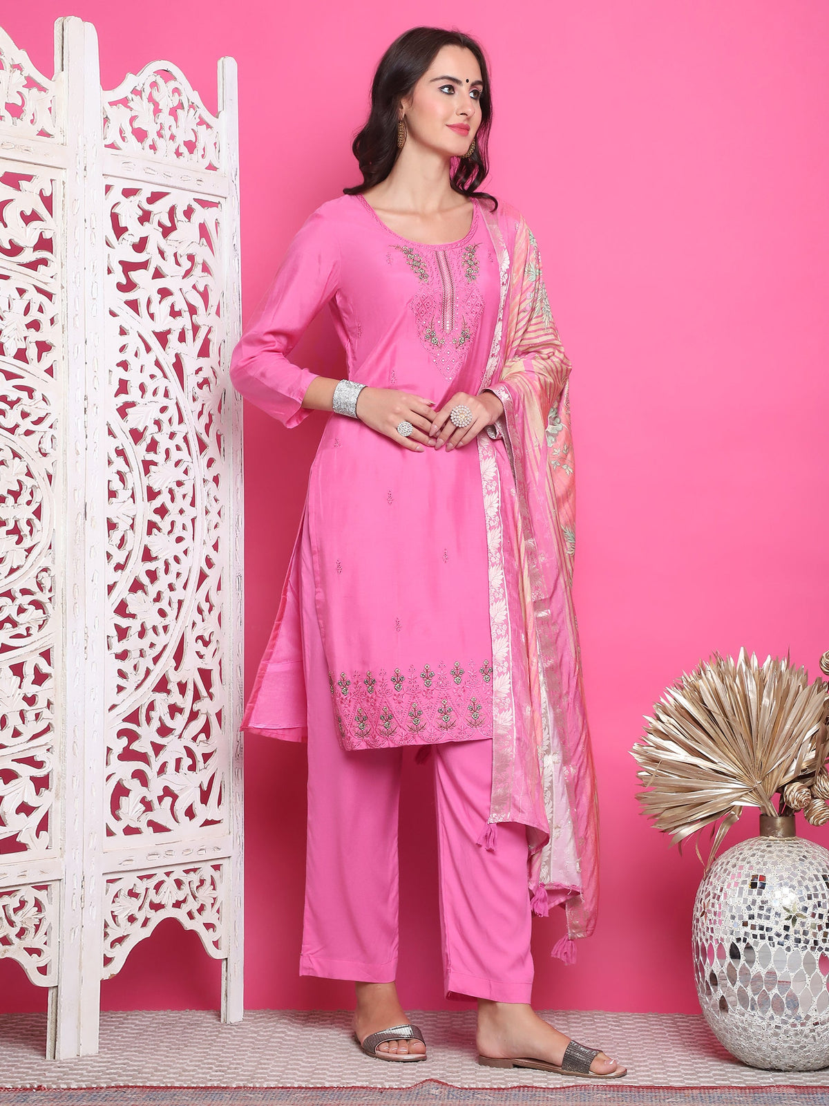 Jyoti Fashion Women's Pink Muslin Floral Resham Embroidery Kurta with Trouser & Dupatta | Grocsy
