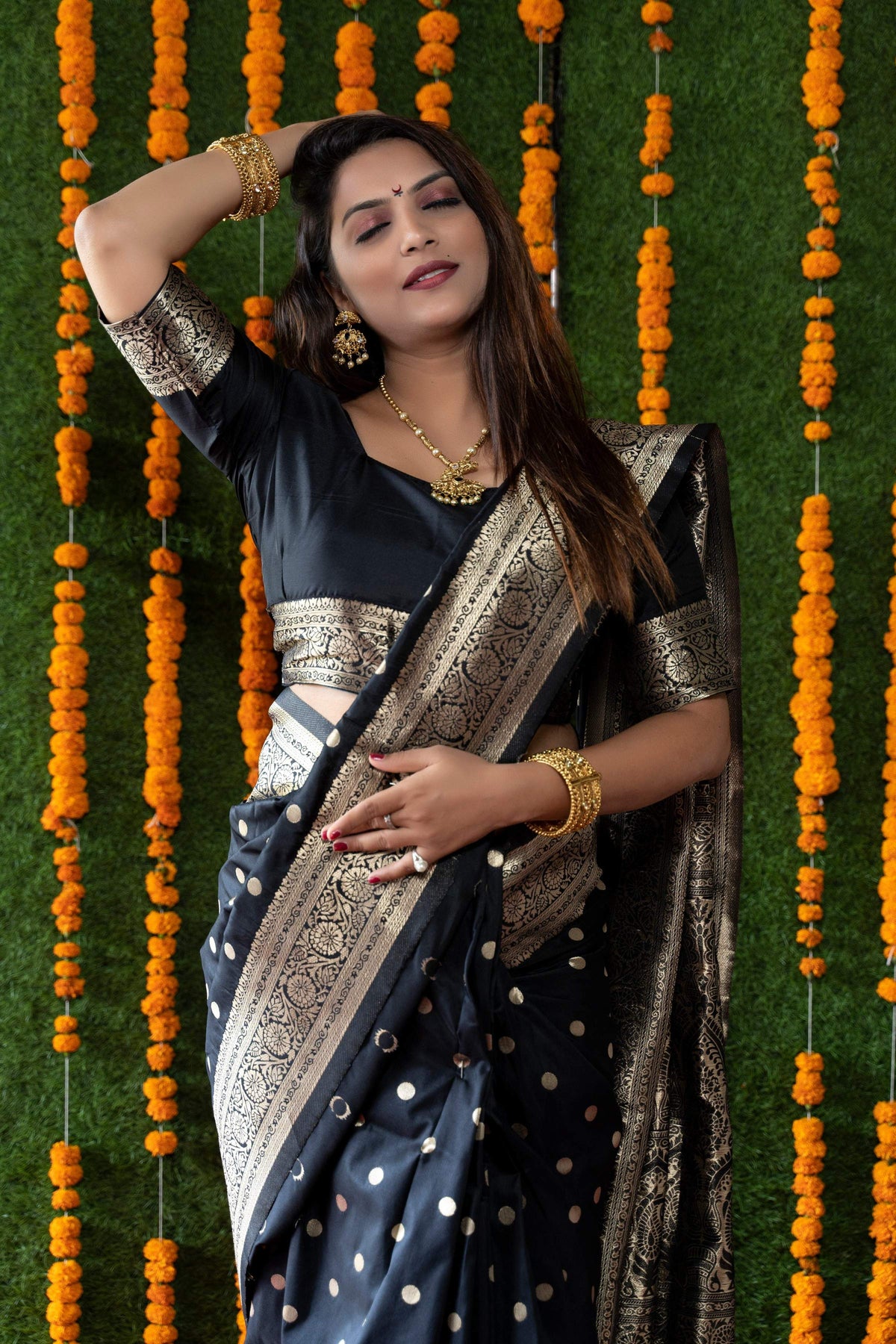 Jyoti Fashion Women's Black Handloom Banarasi Silk Zari Woven Saree with Blouse | Grocsy