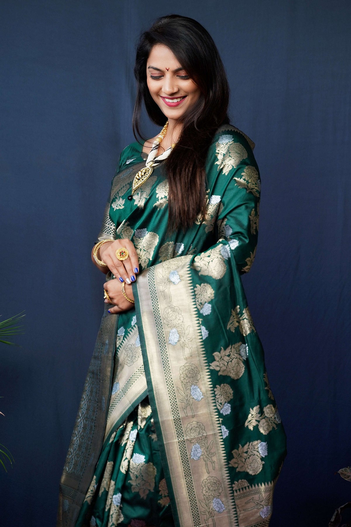 Jyoti Fashion Women's Bottle Green Handloom Banarasi Silk Zari Woven Saree with Blouse | Grocsy