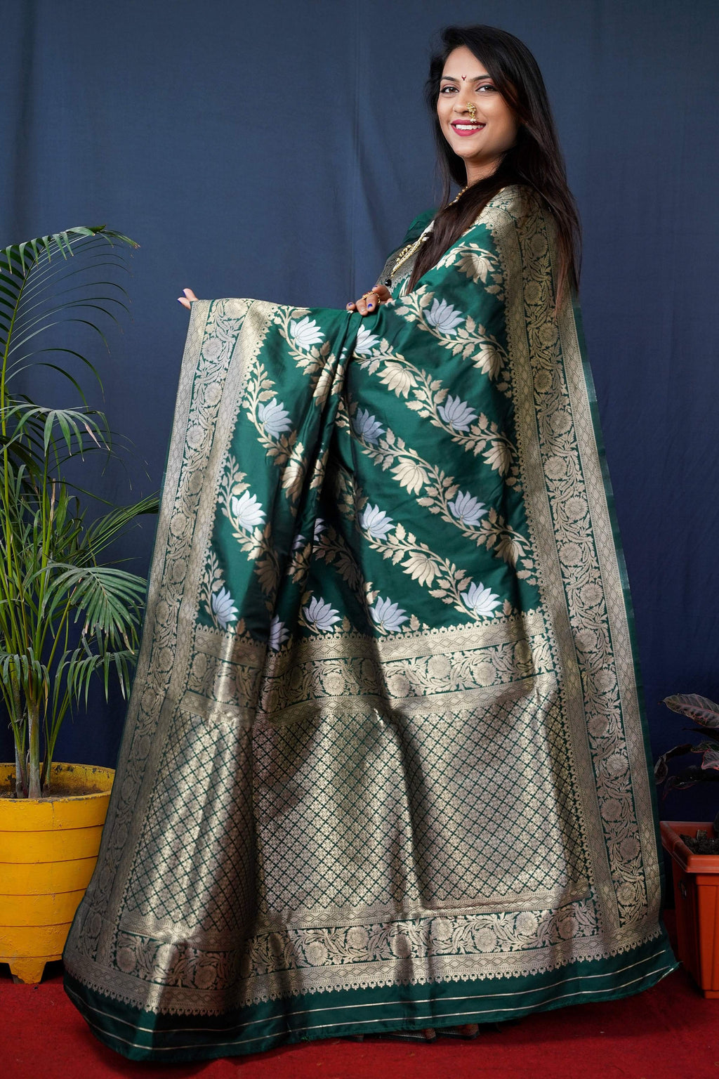 Jyoti Fashion Women's Green Handloom Banarasi Silk Zari Woven Saree with Blouse | Grocsy