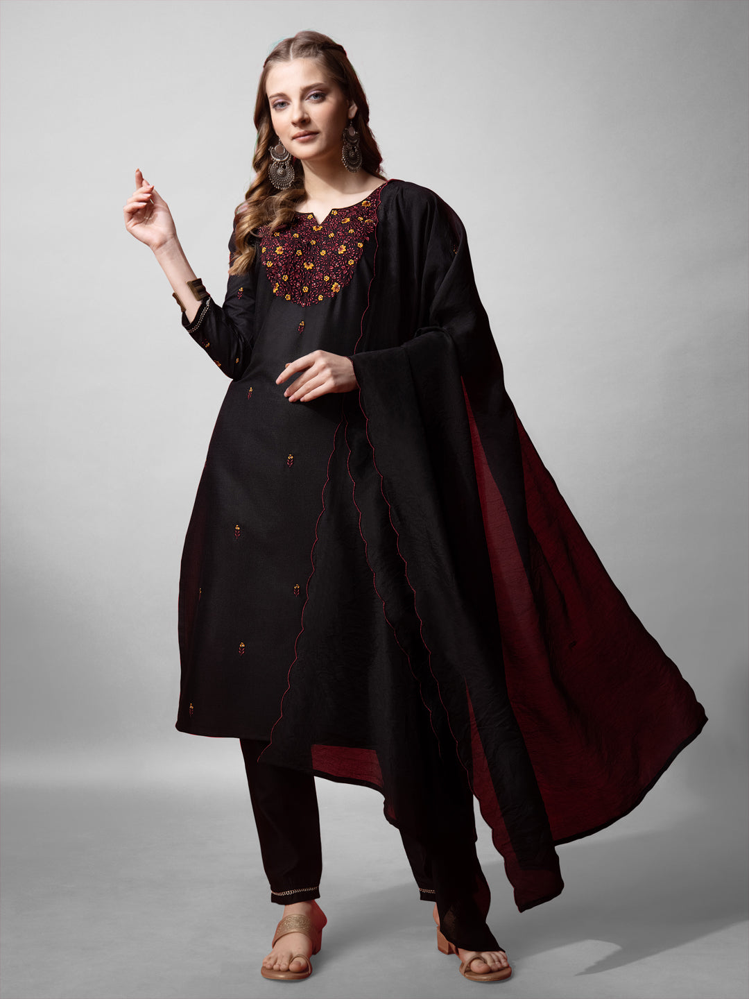 Jyoti Fashion Women's Black Cotton Blend Embroidered Kurta Set | Grocsy