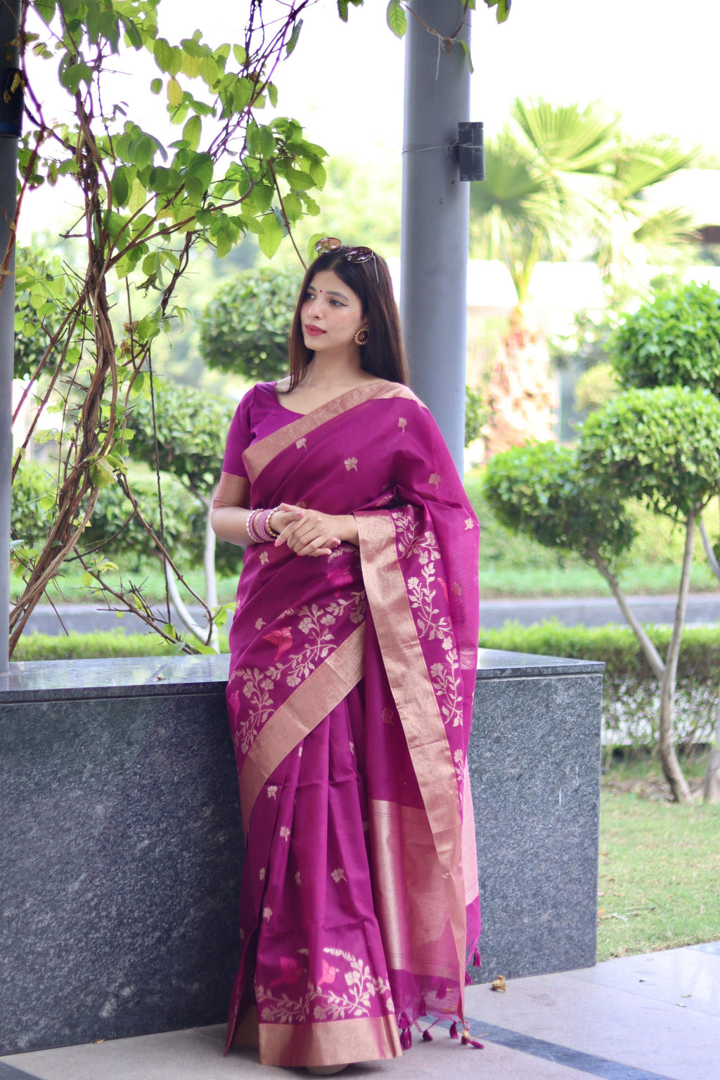 Jyoti Fashion Women's Magenta Linen Silk Zari Woven Traditional Saree with Blouse | Grocsy