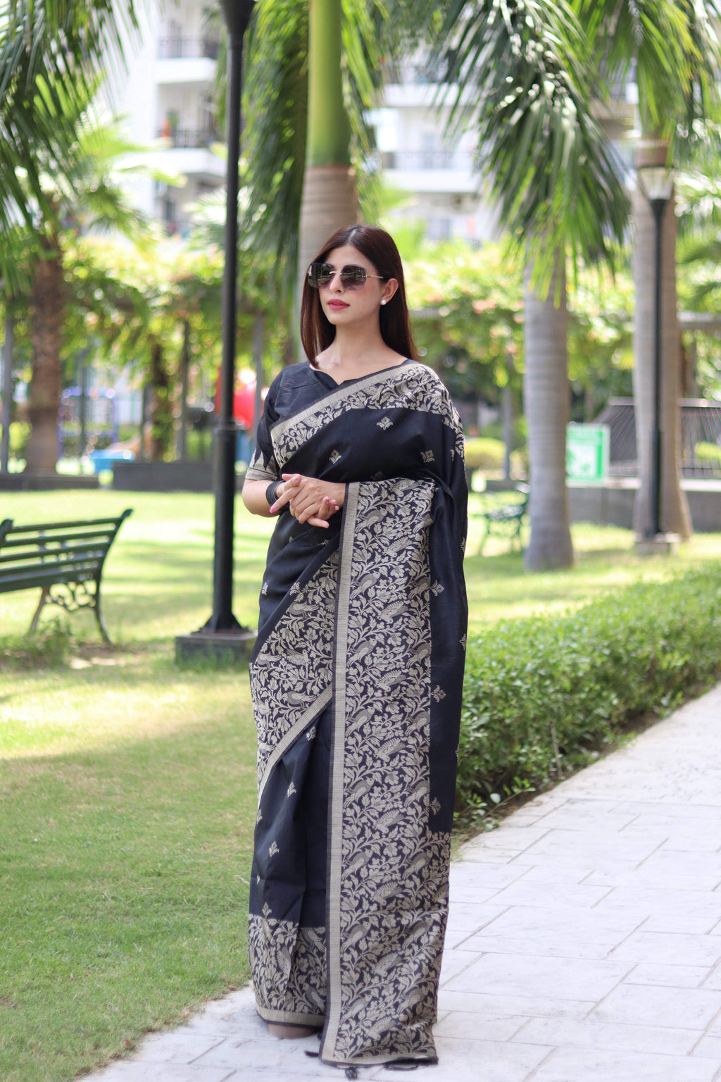 Jyoti Fashion Women's Black Handloom Raw Silk Weaving Pallu Traditional Saree with Blouse | Grocsy