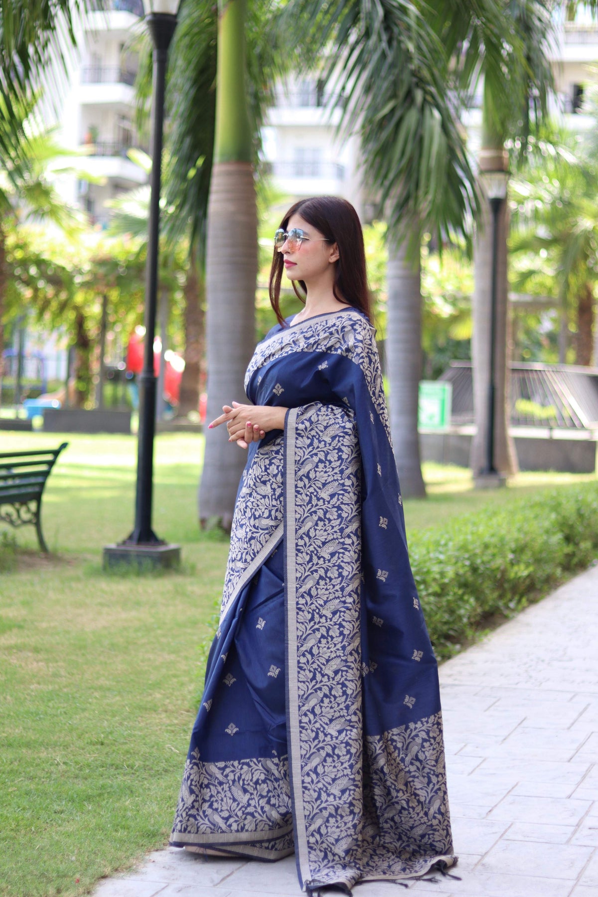 Jyoti Fashion Women's Navy Blue Handloom Raw Silk Weaving Pallu Traditional Saree with Blouse | Grocsy