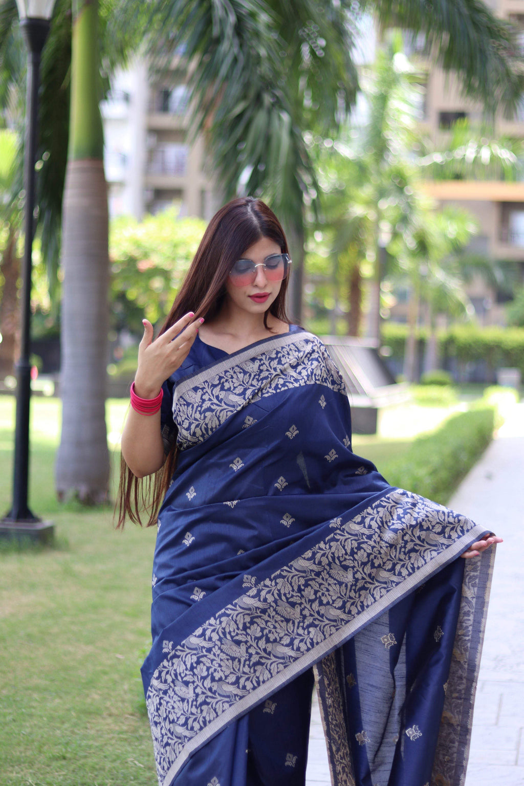 Jyoti Fashion Women's Navy Blue Handloom Raw Silk Weaving Pallu Traditional Saree with Blouse | Grocsy