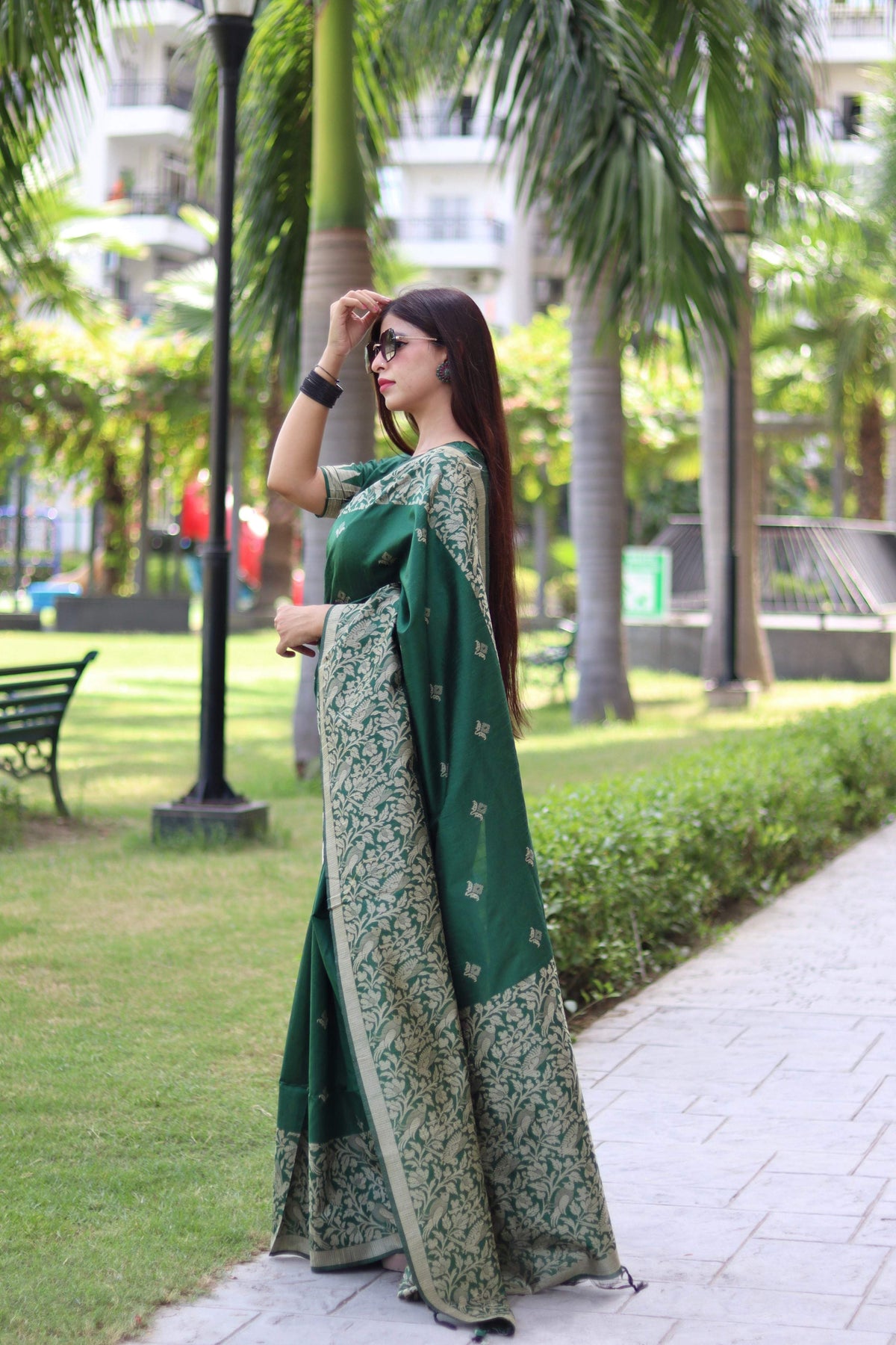 Jyoti Fashion Women's Green Handloom Raw Silk Weaving Pallu Traditional Saree with Blouse | Grocsy