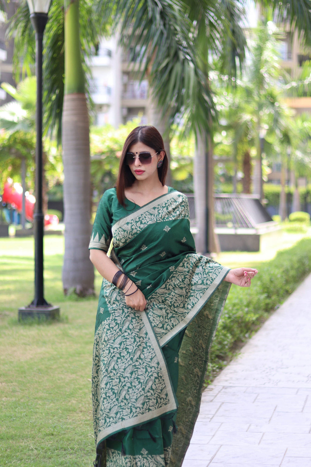 Jyoti Fashion Women's Green Handloom Raw Silk Weaving Pallu Traditional Saree with Blouse | Grocsy