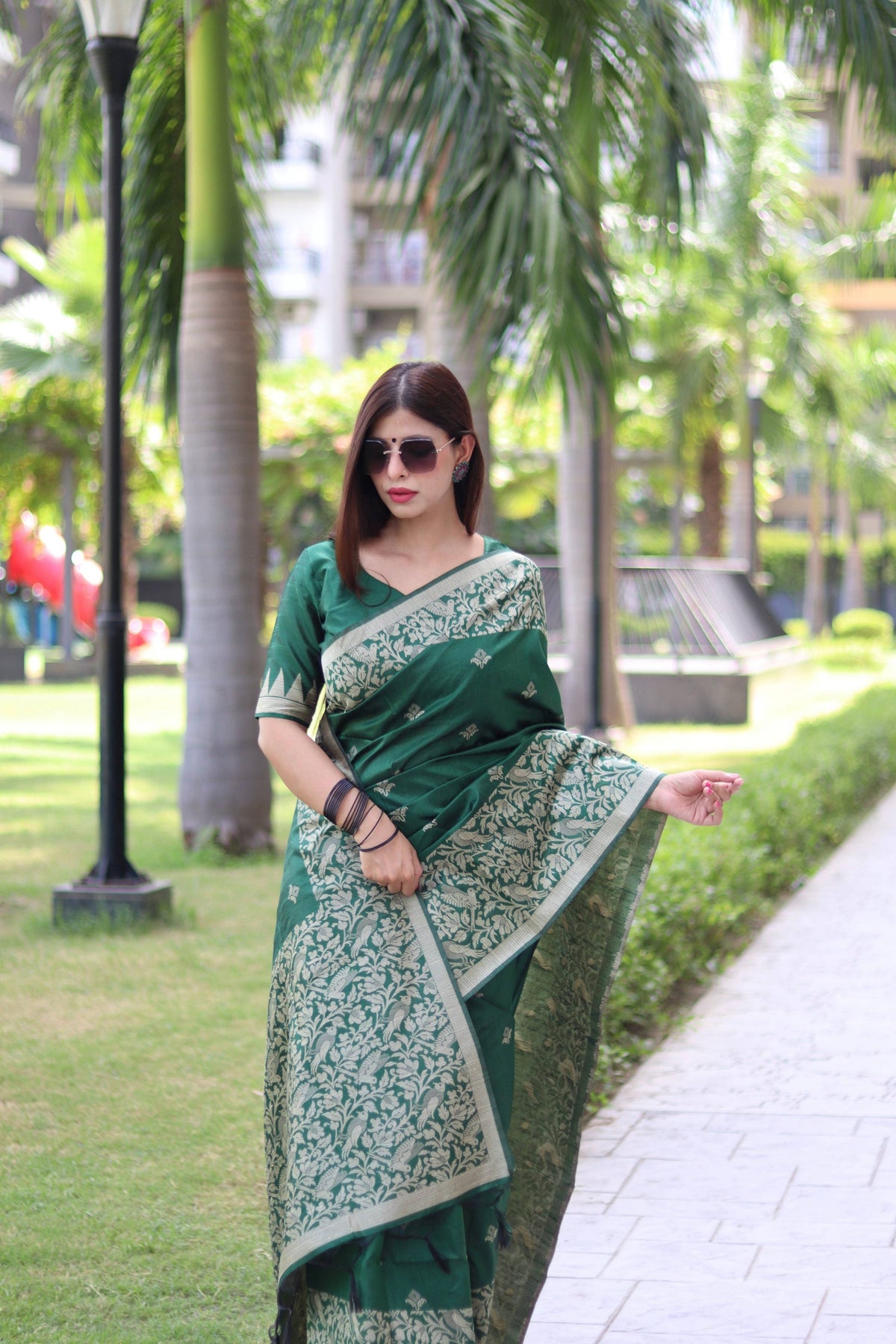 Jyoti Fashion Women's Green Handloom Raw Silk Weaving Pallu Traditional Saree with Blouse | Grocsy