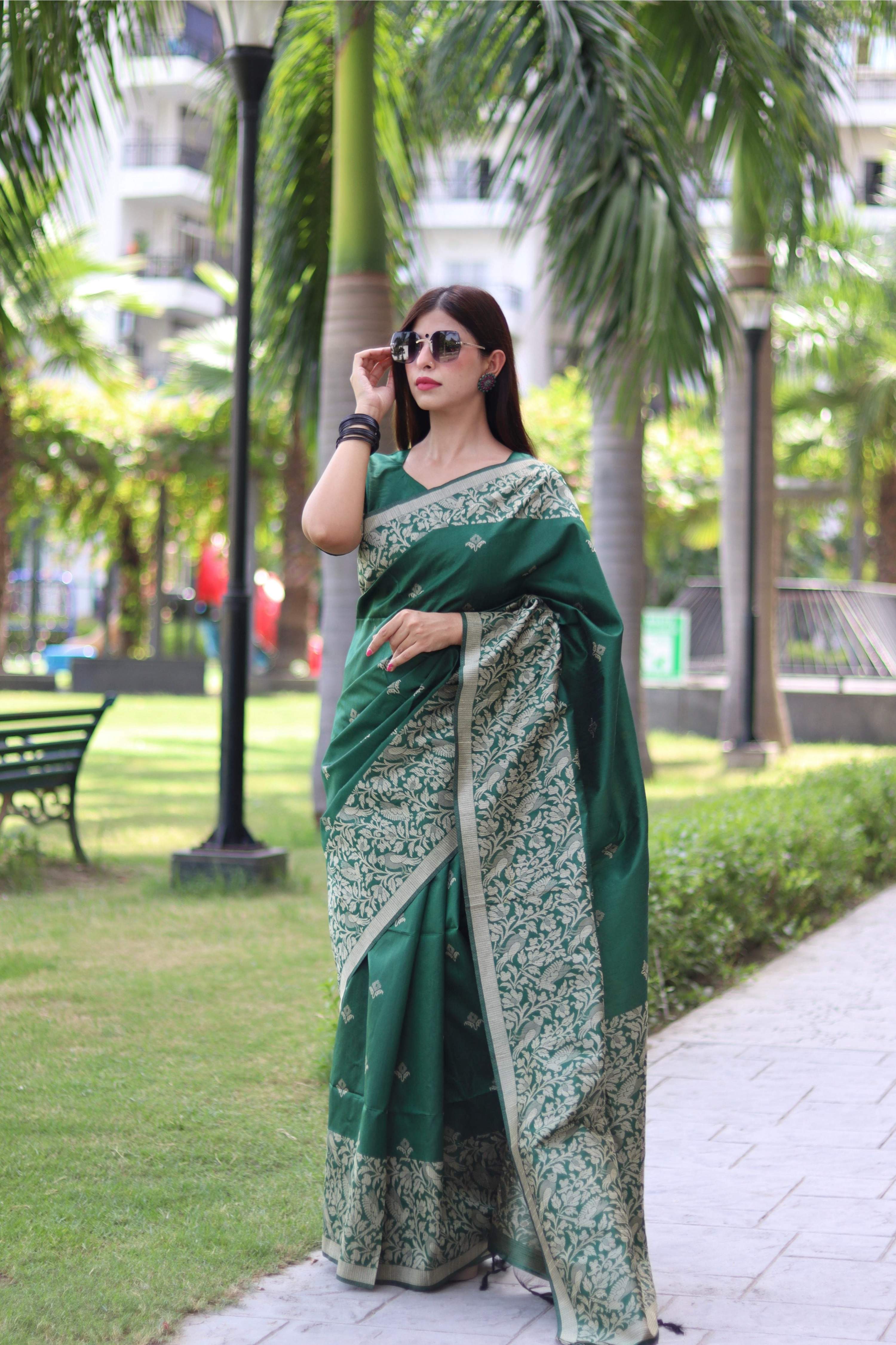 Jyoti Fashion Women's Green Handloom Raw Silk Weaving Pallu Traditional Saree with Blouse | Grocsy