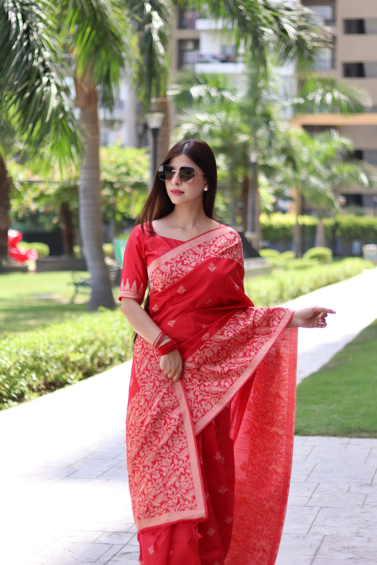Jyoti Fashion Women's Red Handloom Raw Silk Weaving Pallu Traditional Saree with Blouse | Grocsy