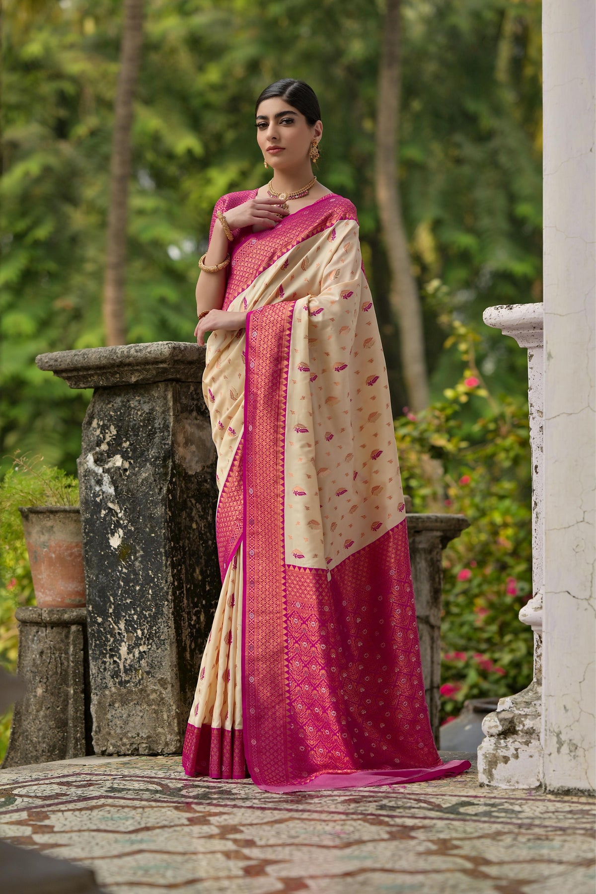 Jyoti Fashion Women's Cream Banarasi Silk Zari Woven Traditional Saree with Blouse | Grocsy