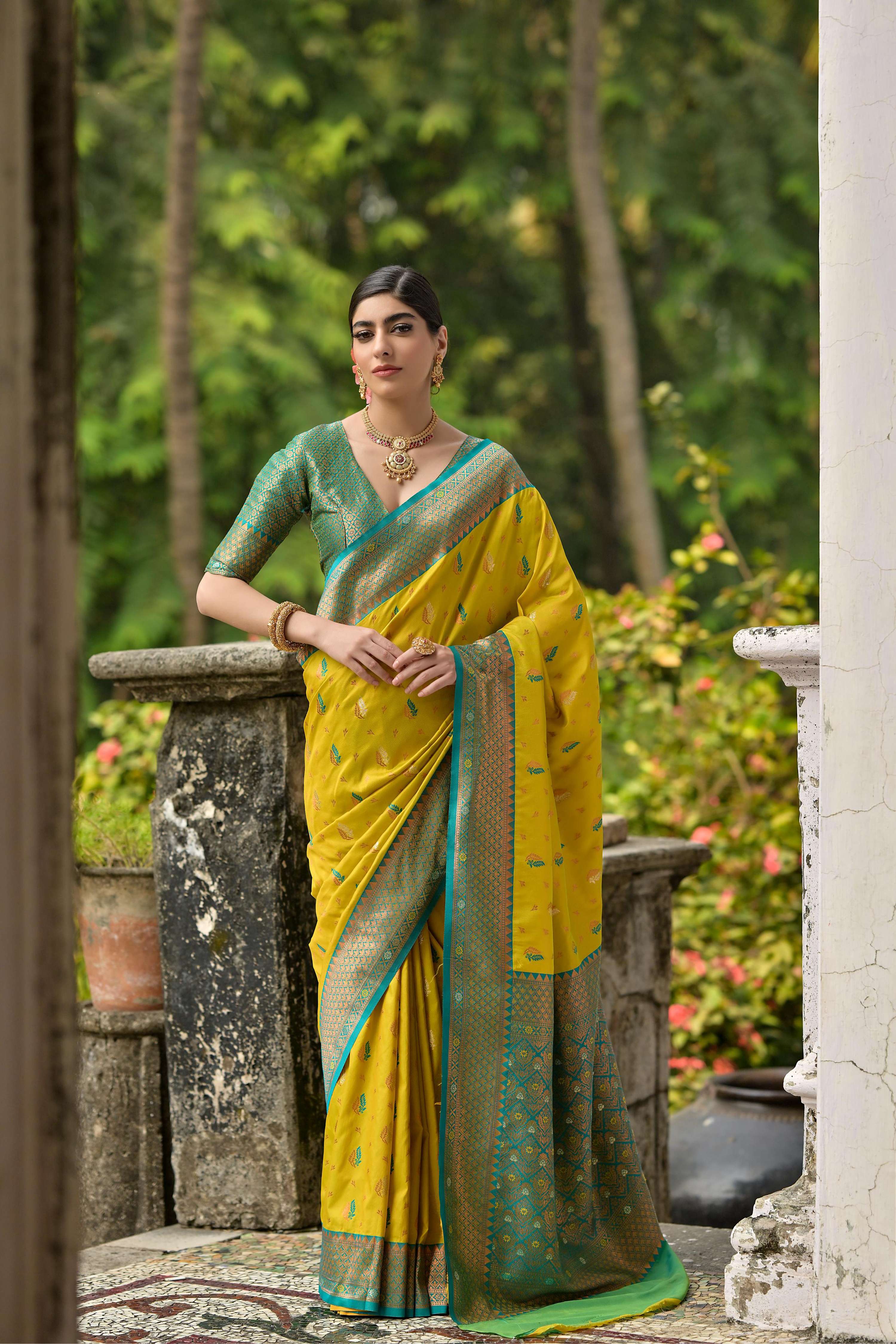 Jyoti Fashion Women's Lemon Yellow Banarasi Silk Zari Woven Traditional Saree with Blouse | Grocsy