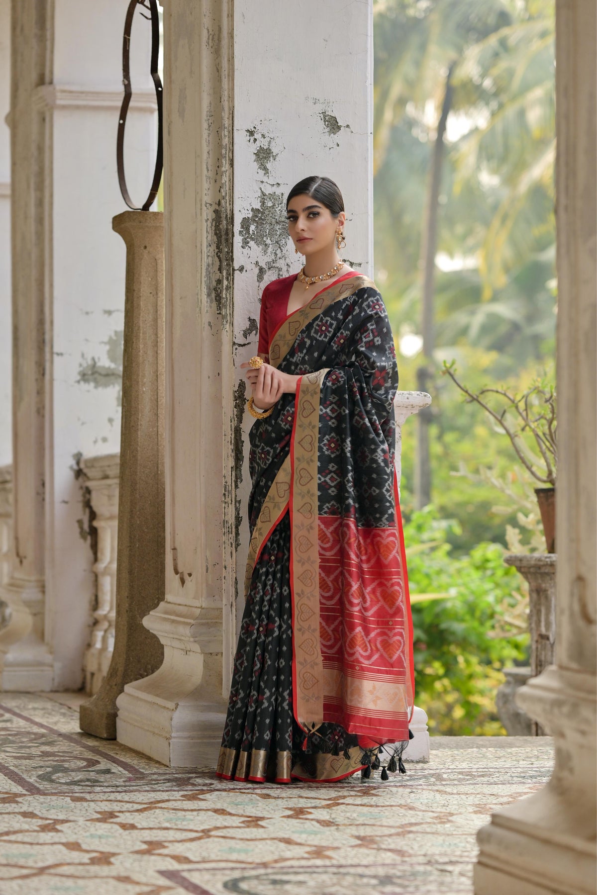 Jyoti Fashion Women's Black Soft Raw Silk Zari Woven Saree with Blouse | Grocsy