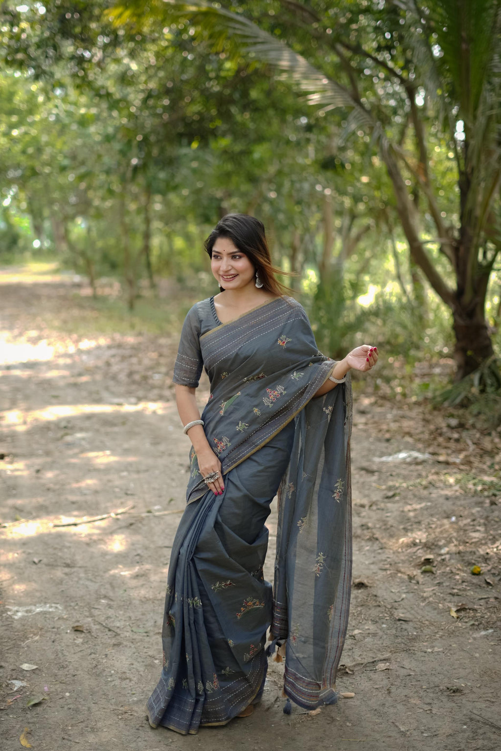 Jyoti Fashion Women's Grey Tussar Silk Traditional Thread Work Designer Saree with Blouse | Grocsy