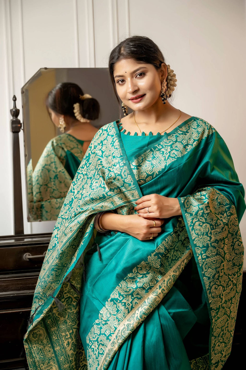Jyoti Fashion Women's Rama Handloom Raw Silk Weaving Designer Saree with Blouse | Grocsy
