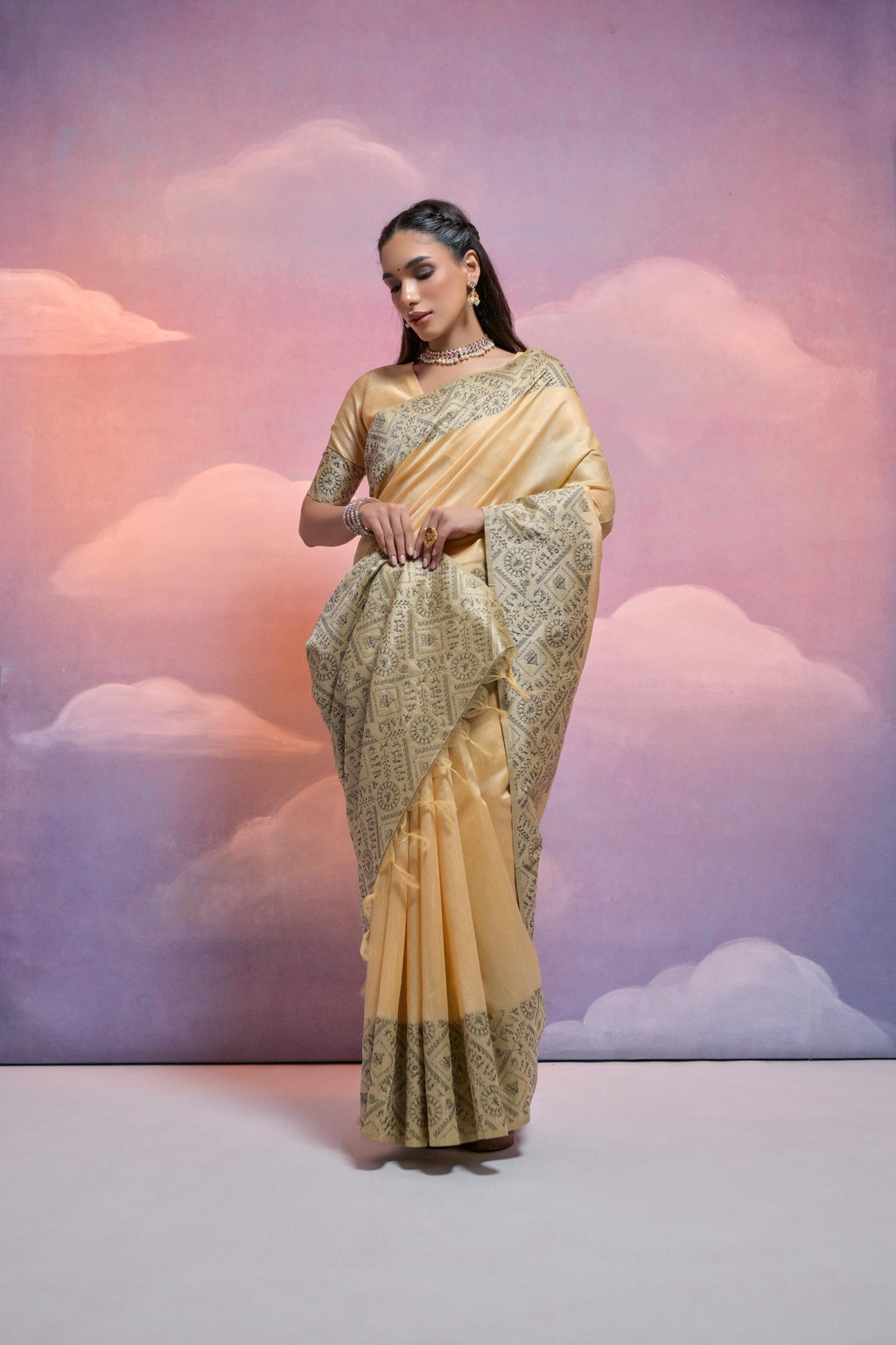 Jyoti Fashion Women's Cream Handloom Raw Silk Weaving Designer Saree with Blouse | Grocsy