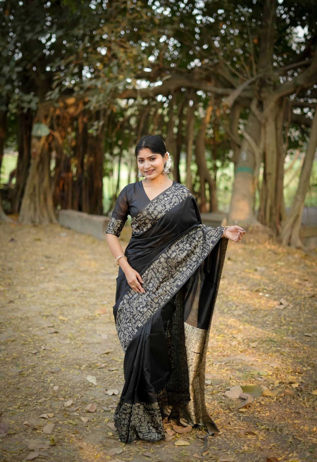 Jyoti Fashion Women's Black Handloom Raw Silk Weaving Designer Saree with Blouse | Grocsy
