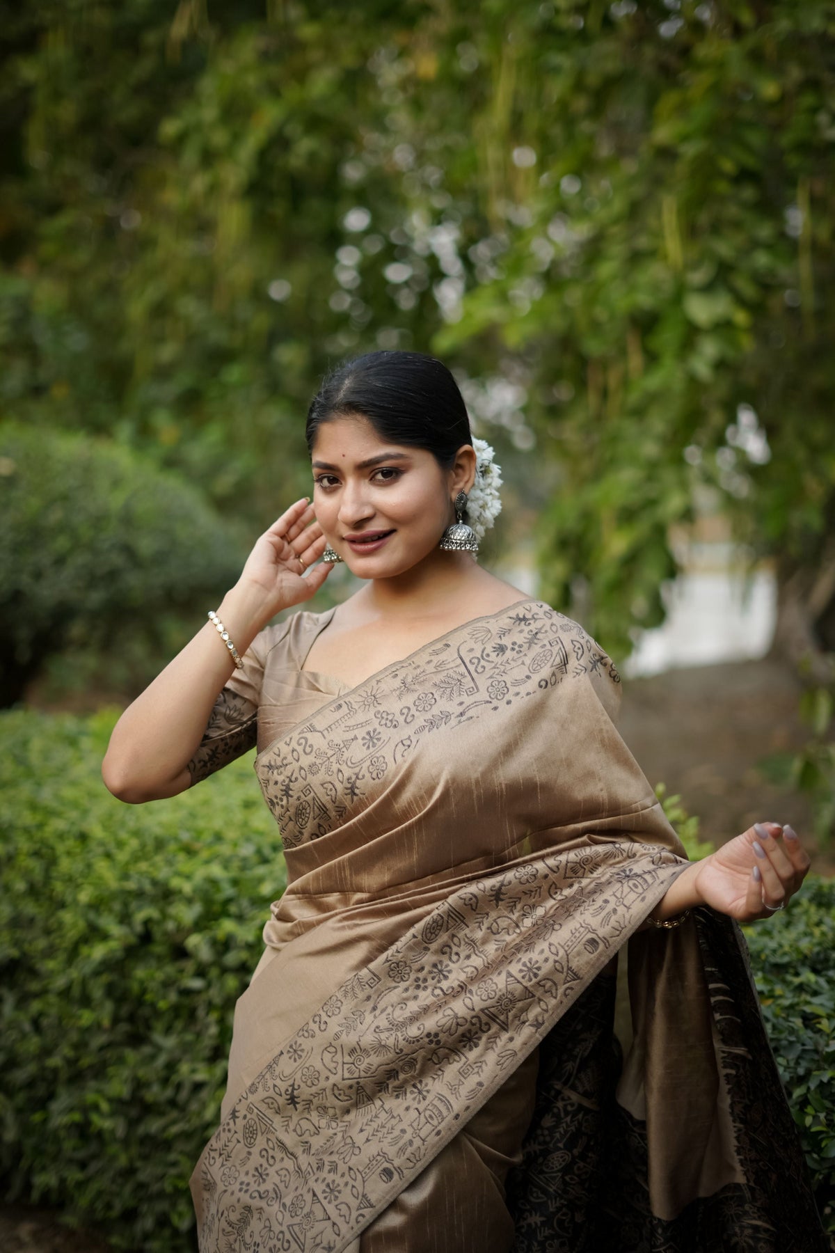 Jyoti Fashion Women's Beige Handloom Raw Silk Weaving Designer Saree with Blouse | Grocsy