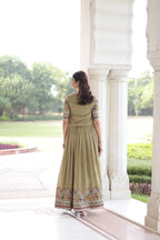 Jyoti Fashion Women's Green Vichitra Silk Embroidered Anarkali Set With Koti | Grocsy