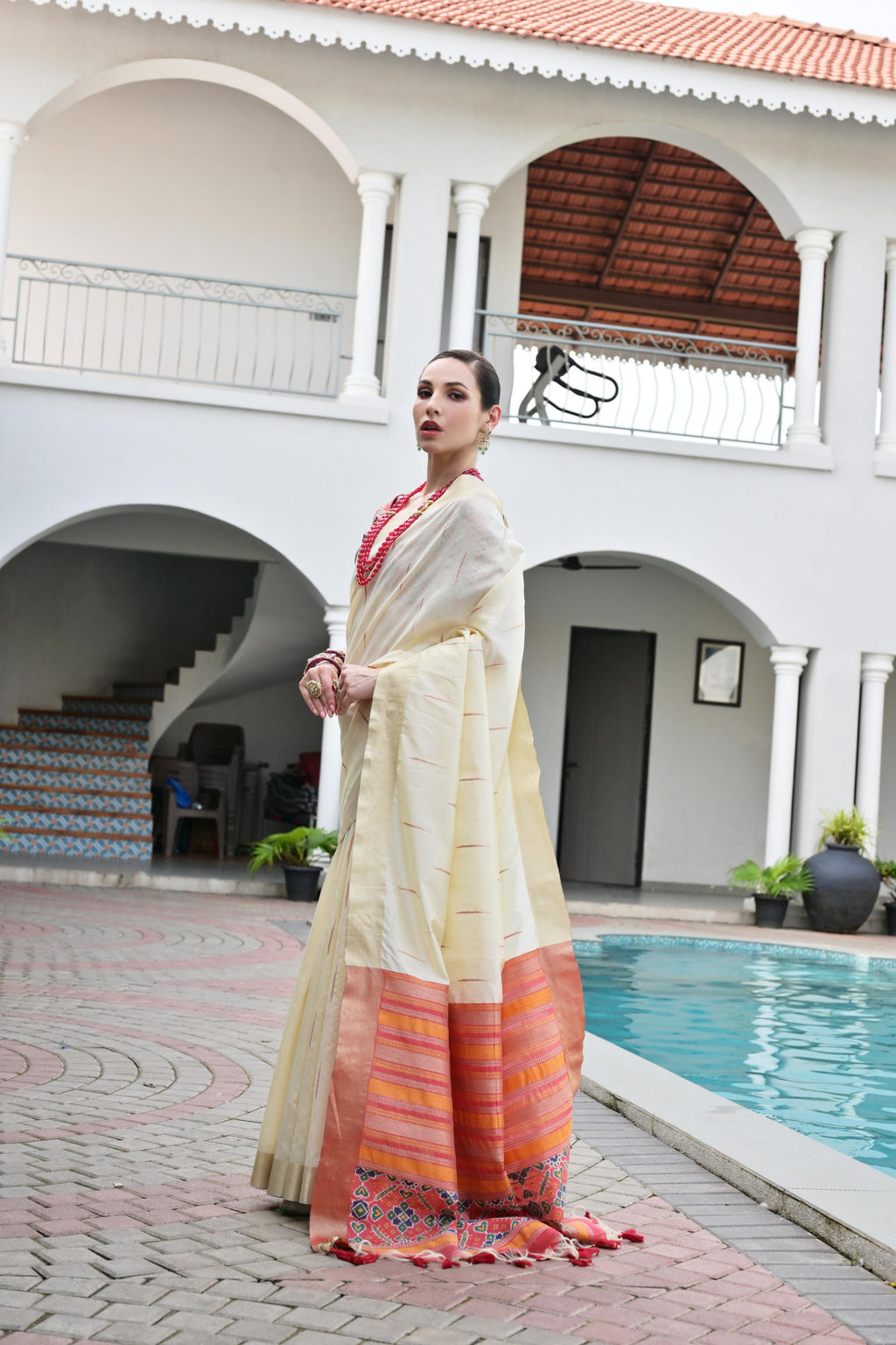 Jyoti Fashion Women's Off White Khadi Raw Silk Meena Weaving Patola Saree with Blouse | Grocsy