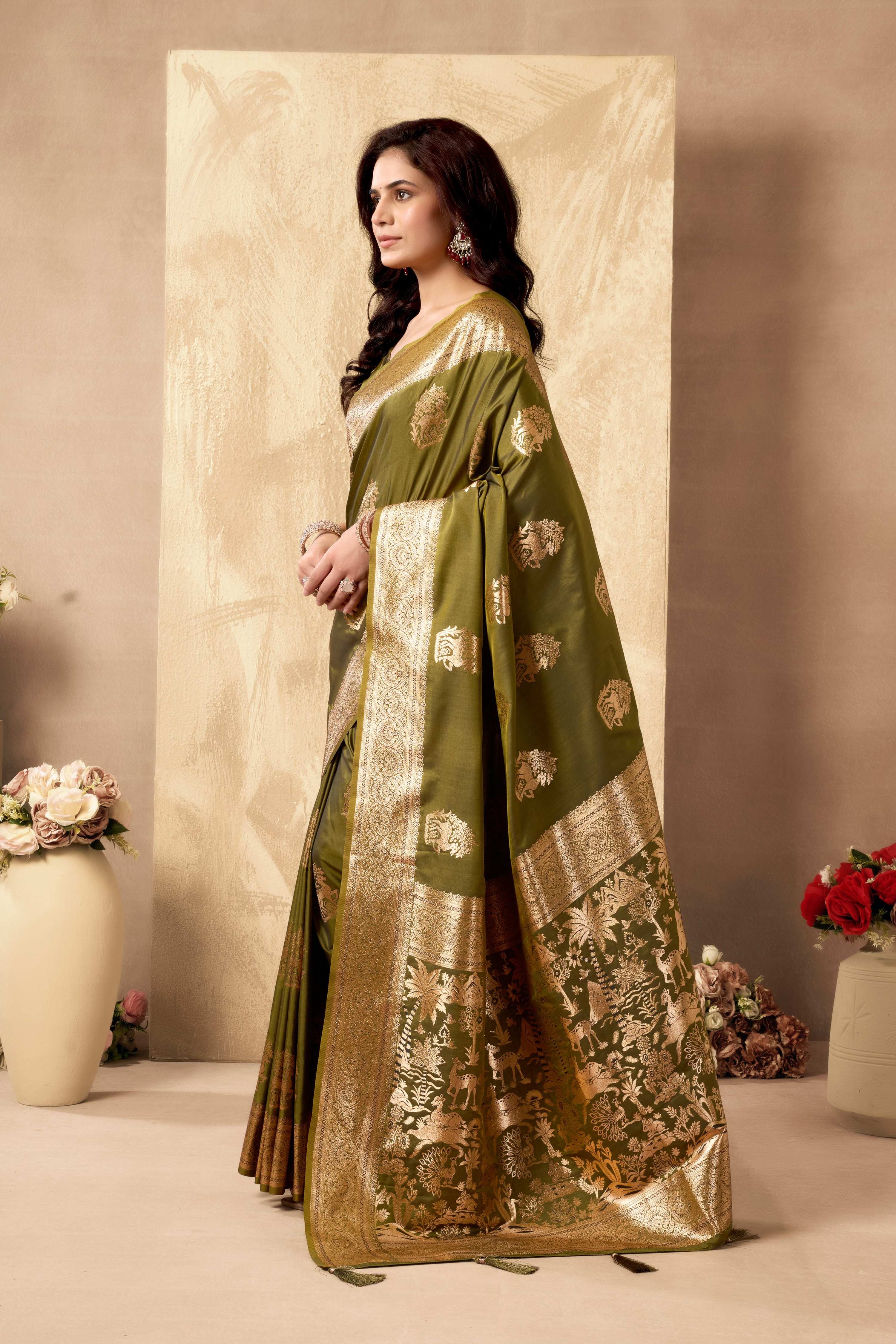 Jyoti Fashion Women's Mehendi Silk Zari Woven Saree with Blouse | Grocsy