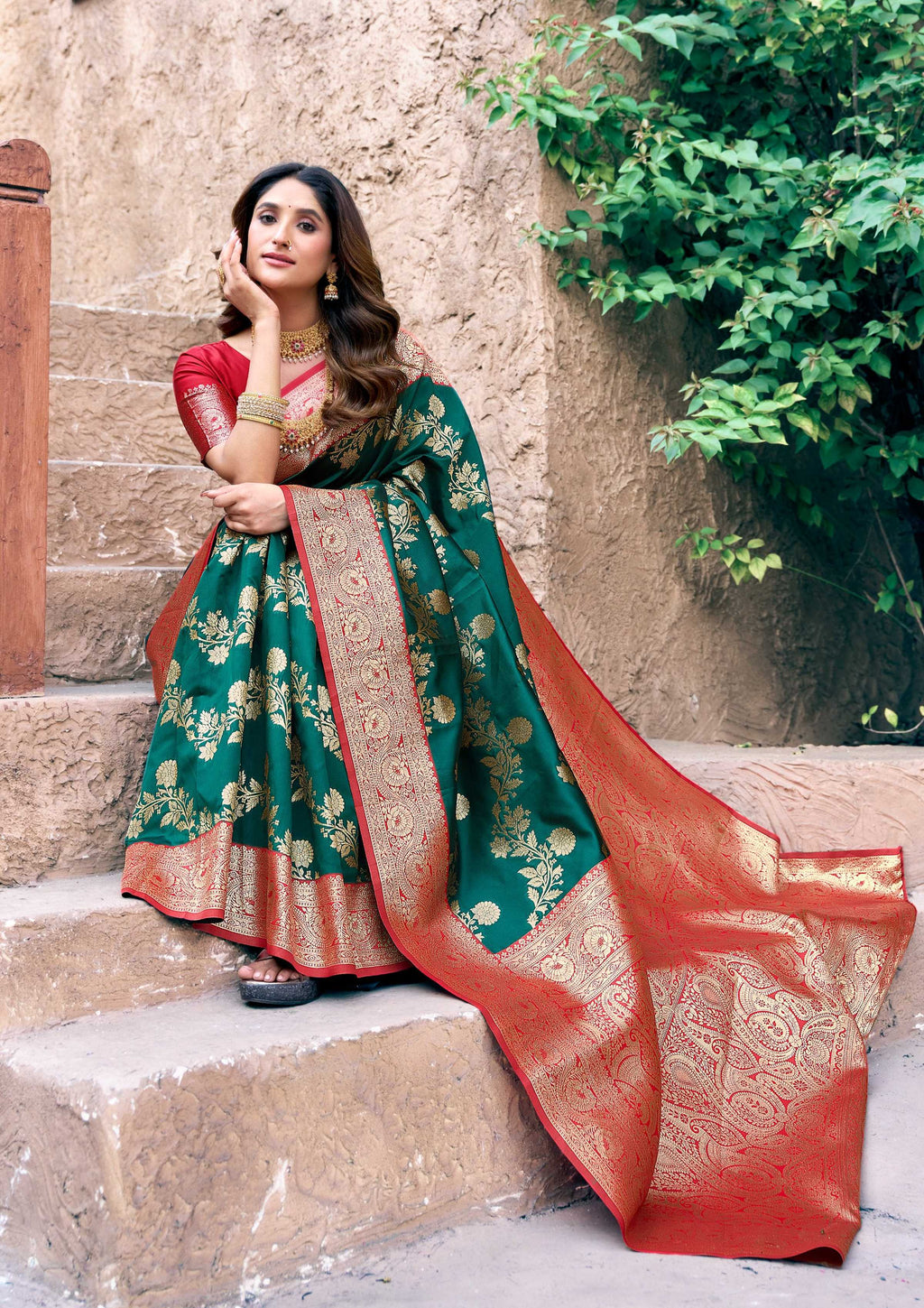 Jyoti Fashion Women's Bottle Green Silk Zari Woven Saree with Blouse | Grocsy