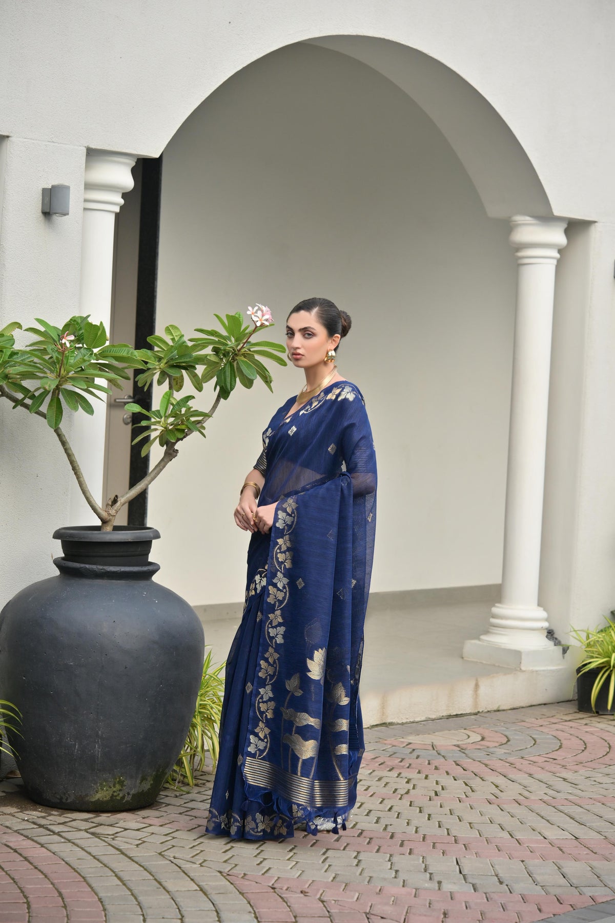 Jyoti Fashion Women's Navy Blue Soft Jute Linen Silk Zari Woven Saree with Blouse | Grocsy